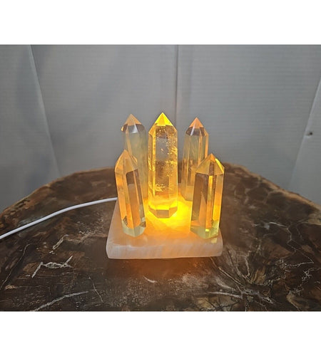 1.34LB 5Pcs Yellow Smelt Quartz Crystal Point W/Selenite Charging Base & Led