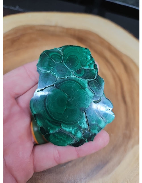 Load image into Gallery viewer, Malachite Slice 107g
