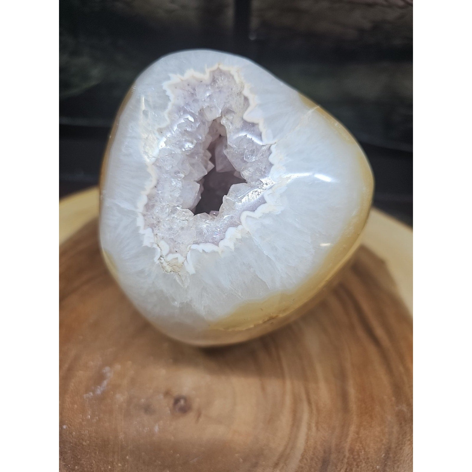 Natural 4.35lb Agate Carnelian Quartz Crystal Geode