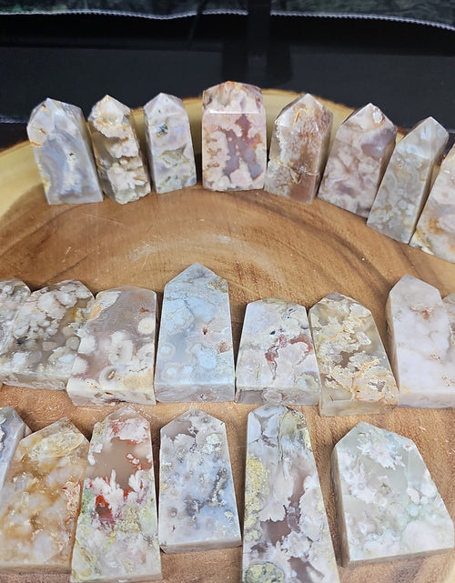 Load image into Gallery viewer, Phantom Agate cornelian towers
