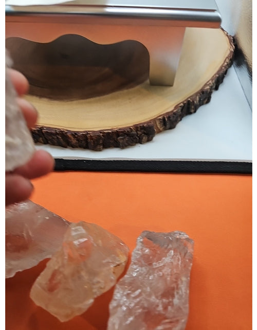 Load image into Gallery viewer, Quartz Crystal Clusters 1.48lbs 5pcs From Madagascar
