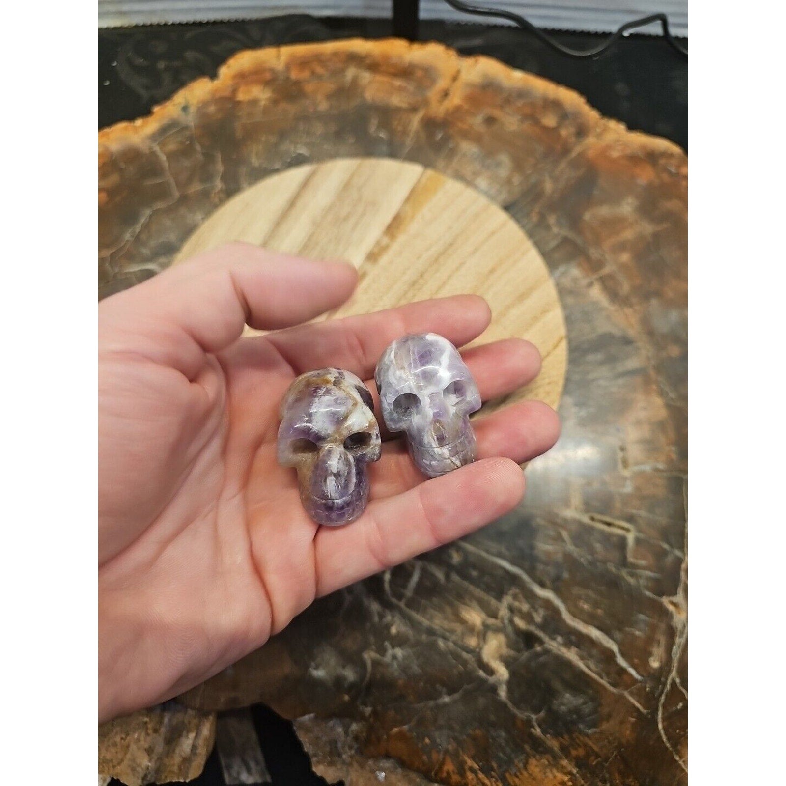 1 Pair DREAM AMETHYST CRYSTAL SKULLS 93g BEAUTIFUL AMETHYST DISPLAY ☠️