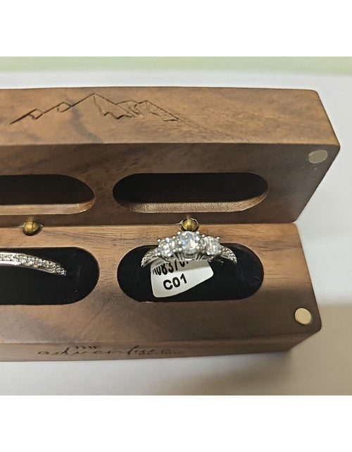 Load image into Gallery viewer, Engagement Ring Set Diamonds Brass/ Silver Plated W/case
