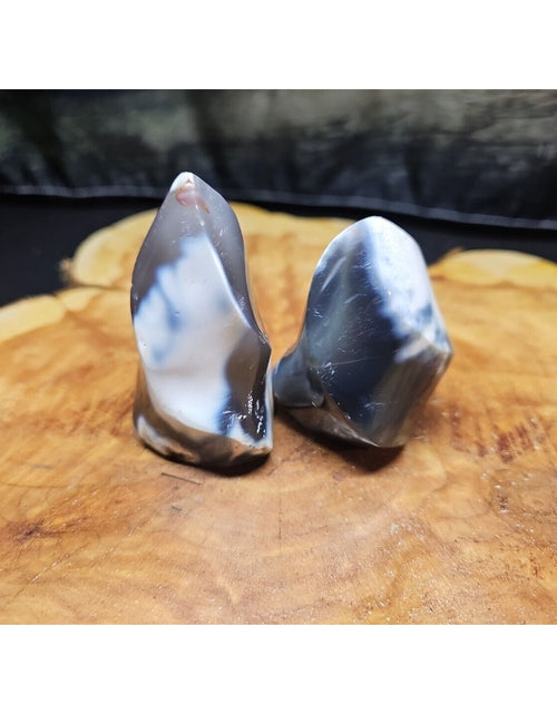 Load image into Gallery viewer, 2Pcs Natural Orca Agate Killer Whale Carnelian Crystal Flame Point Healing
