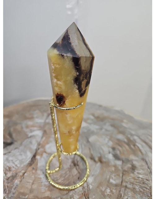 Load image into Gallery viewer, 251g Big Dragon Septarian Geode Quartz Crystal Geode Scepter Point Tower Healing
