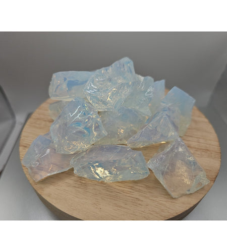 Opalite crystal Chucks 5pcs 4oz Avg
