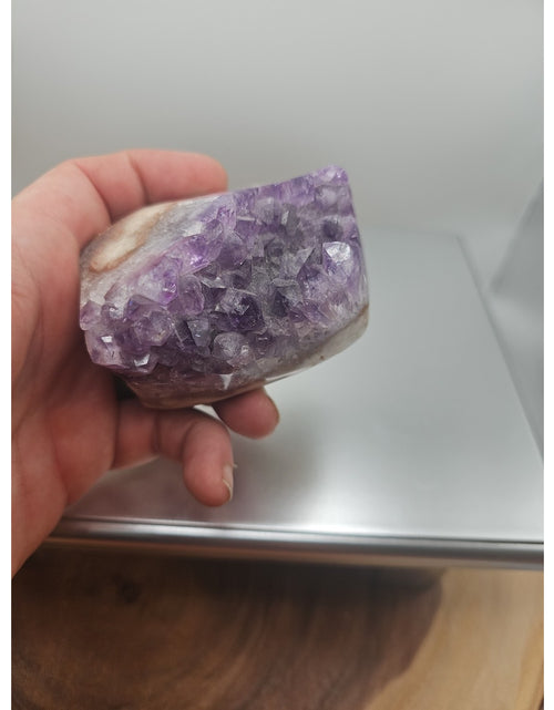 Load image into Gallery viewer, Amethyst Geode Cluster. .66lb
