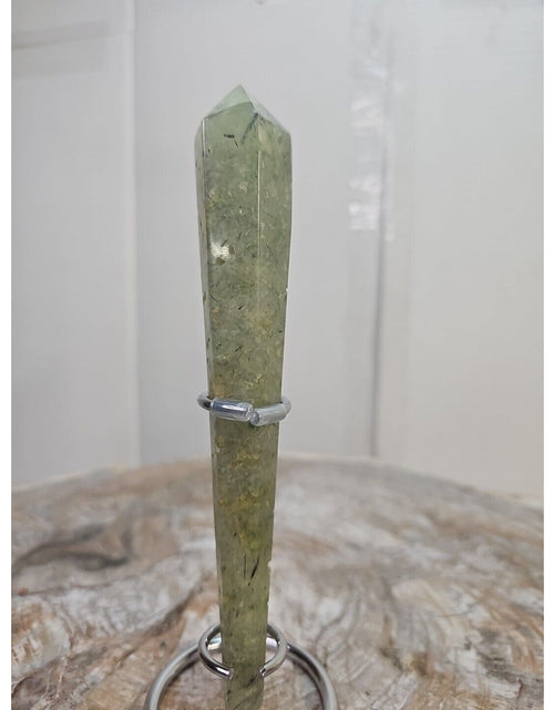 Load image into Gallery viewer, 168g Grape Stone Scepter W/Stand 7in Long
