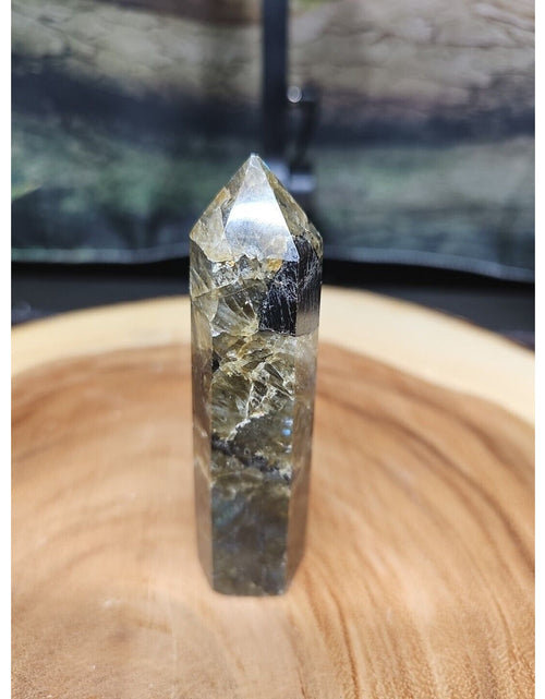 Load image into Gallery viewer, Labradorite Tower 4in 143gr
