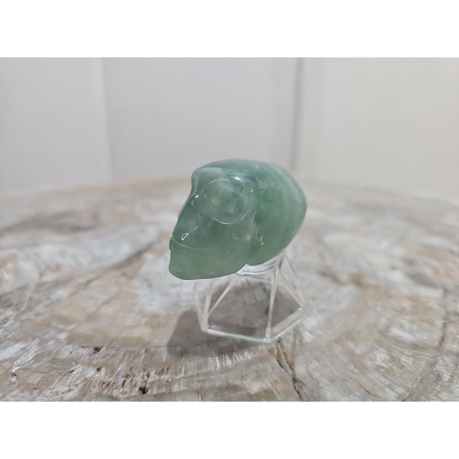 Natural fluorite skull quartz hand carved crystal skull healing. 80grams