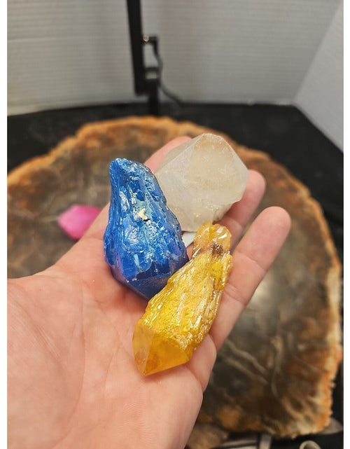 Load image into Gallery viewer, 1LB 7Pcs Rainbow Aqua Aura Quartz Crystal Cluster Points Titanium Coating
