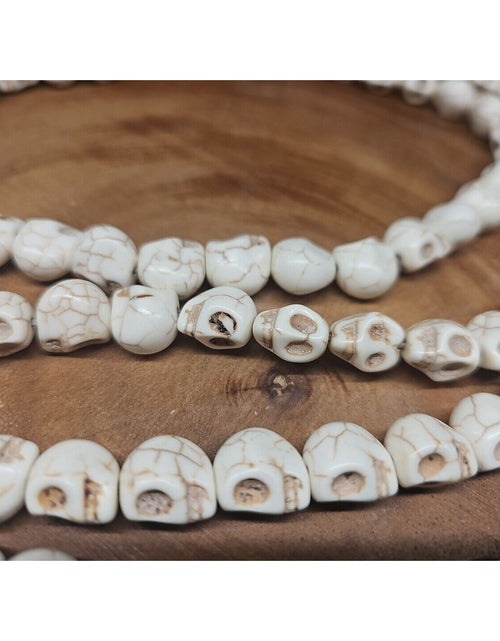 Load image into Gallery viewer, White Howlite Skulls 1 Strain
