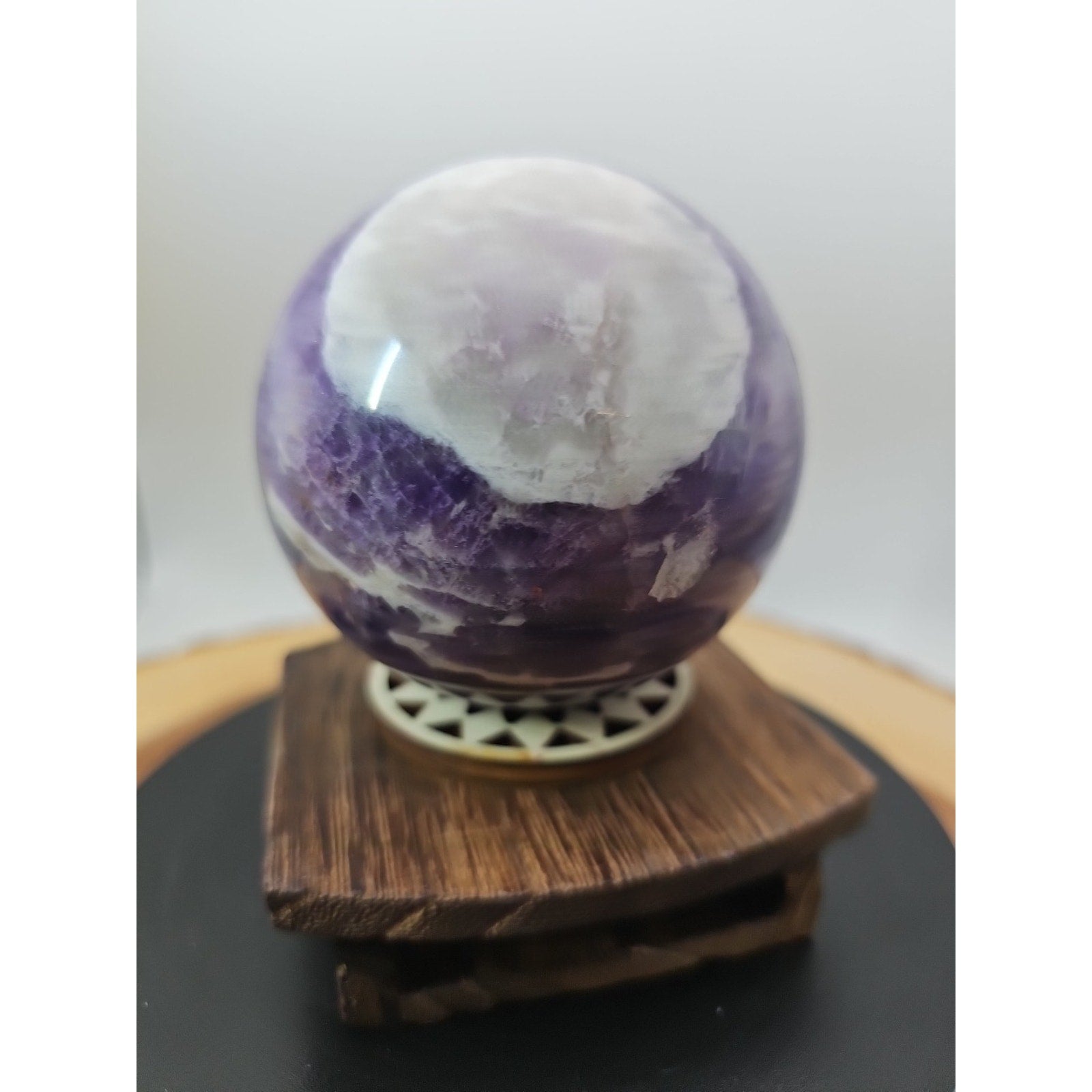 1.27LB Natural Dream Amethyst Quartz Crystal Sphere Ball Healing