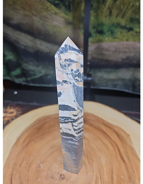 Load image into Gallery viewer, Zebra Stone Tower 443g 8in Tall
