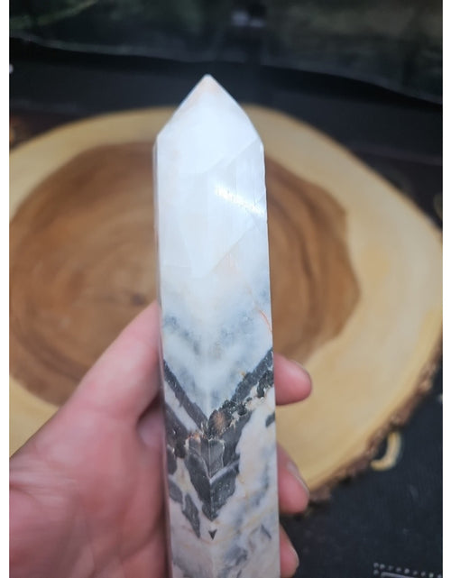 Load image into Gallery viewer, Zebra Stone Tower 347g 6.5in Tall
