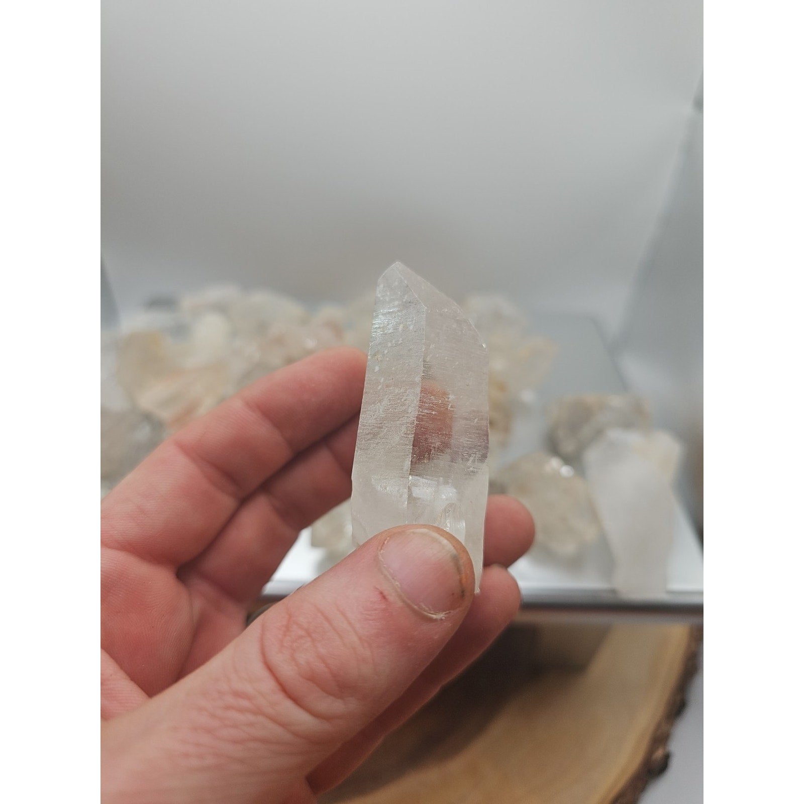 Quartz crystal points 1lb From Brazil