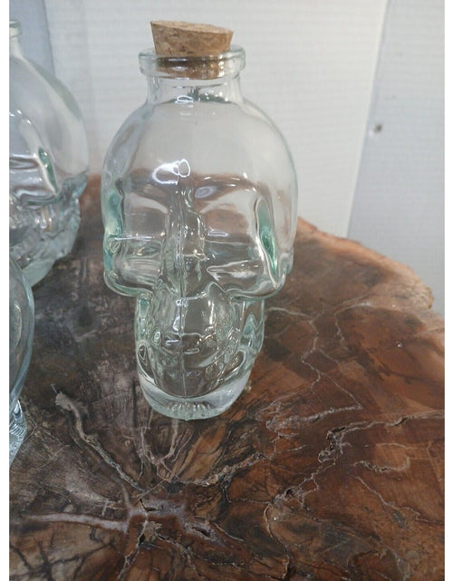 Load image into Gallery viewer, 4pcs Skull Decanter Leadfree Glass Skull Prop Bottle With Cork Stopper
