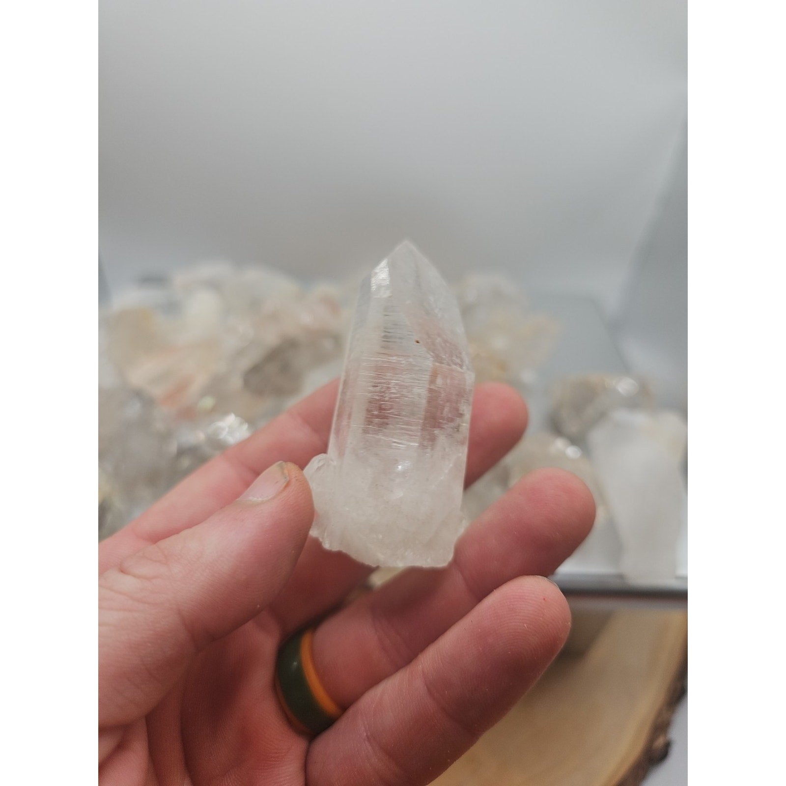 Quartz crystal points 1lb From Brazil