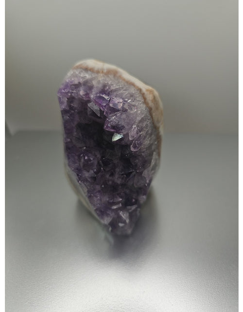 Load image into Gallery viewer, Amethyst Geode Cluster. .66lb
