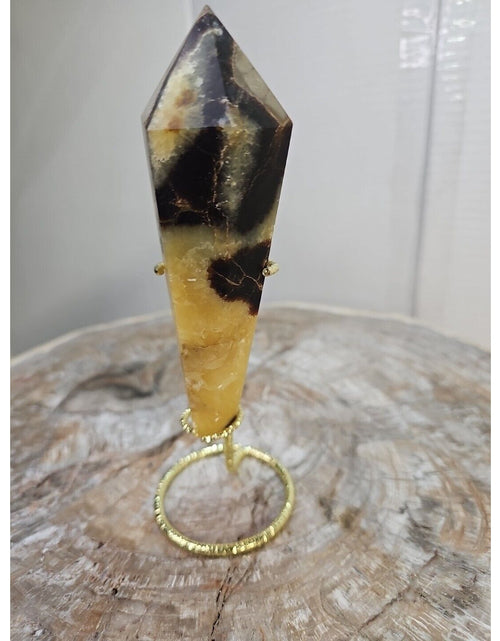 Load image into Gallery viewer, 251g Big Dragon Septarian Geode Quartz Crystal Geode Scepter Point Tower Healing
