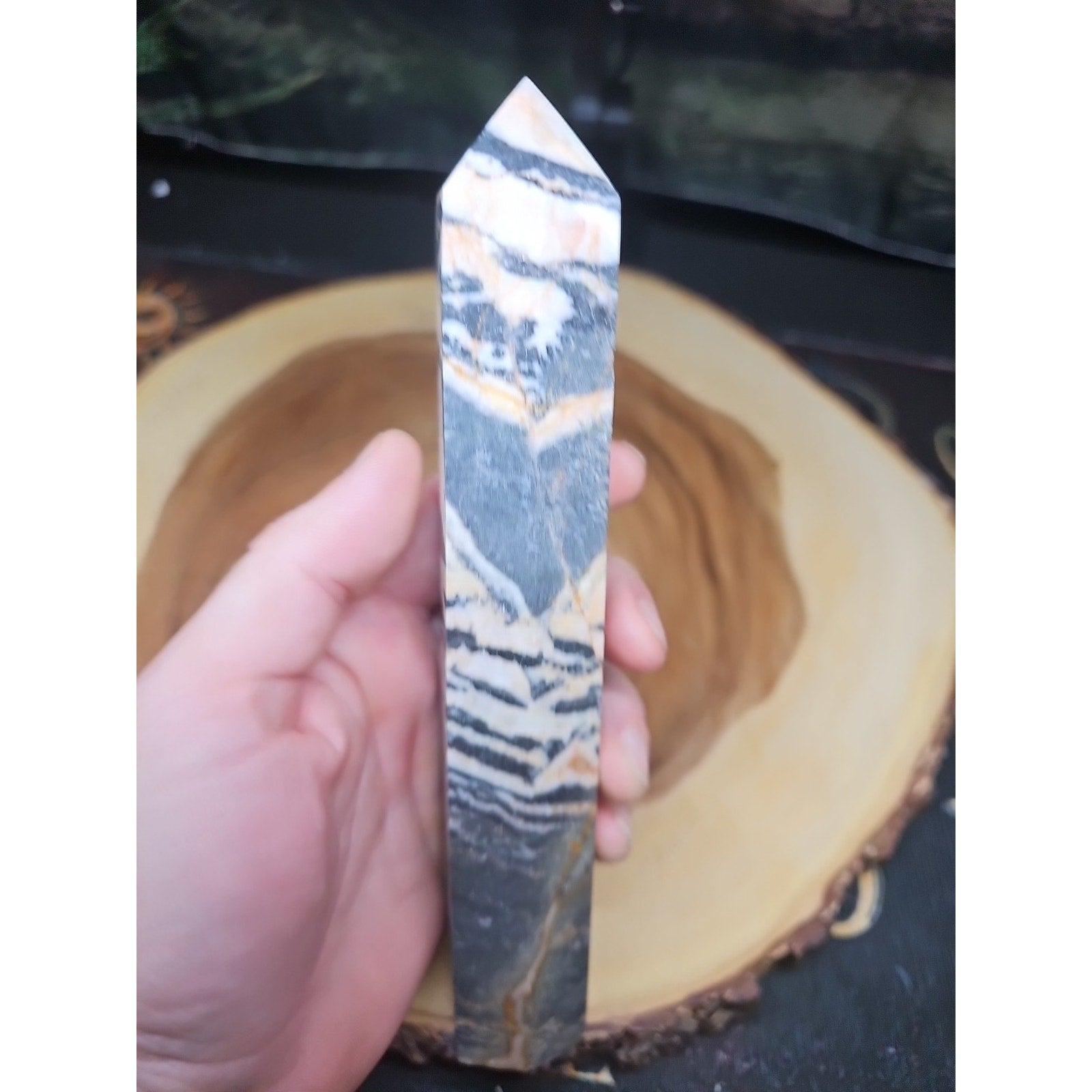 Zebra Stone Tower 443g 8in Tall
