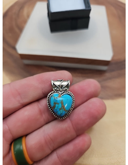 Load image into Gallery viewer, Turquoise heart pendant
