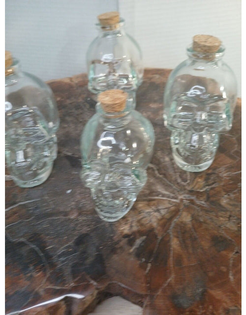 Load image into Gallery viewer, 4pcs Skull Decanter Leadfree Glass Skull Prop Bottle With Cork Stopper
