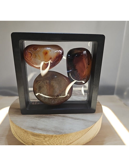 Load image into Gallery viewer, 3 Agate Madagascar Stones
