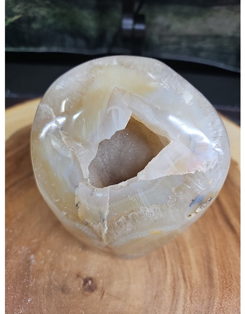 Load image into Gallery viewer, 2.69LB 1Pcs Natural Agate Carnelian Quartz Crystal Decoration Geode
