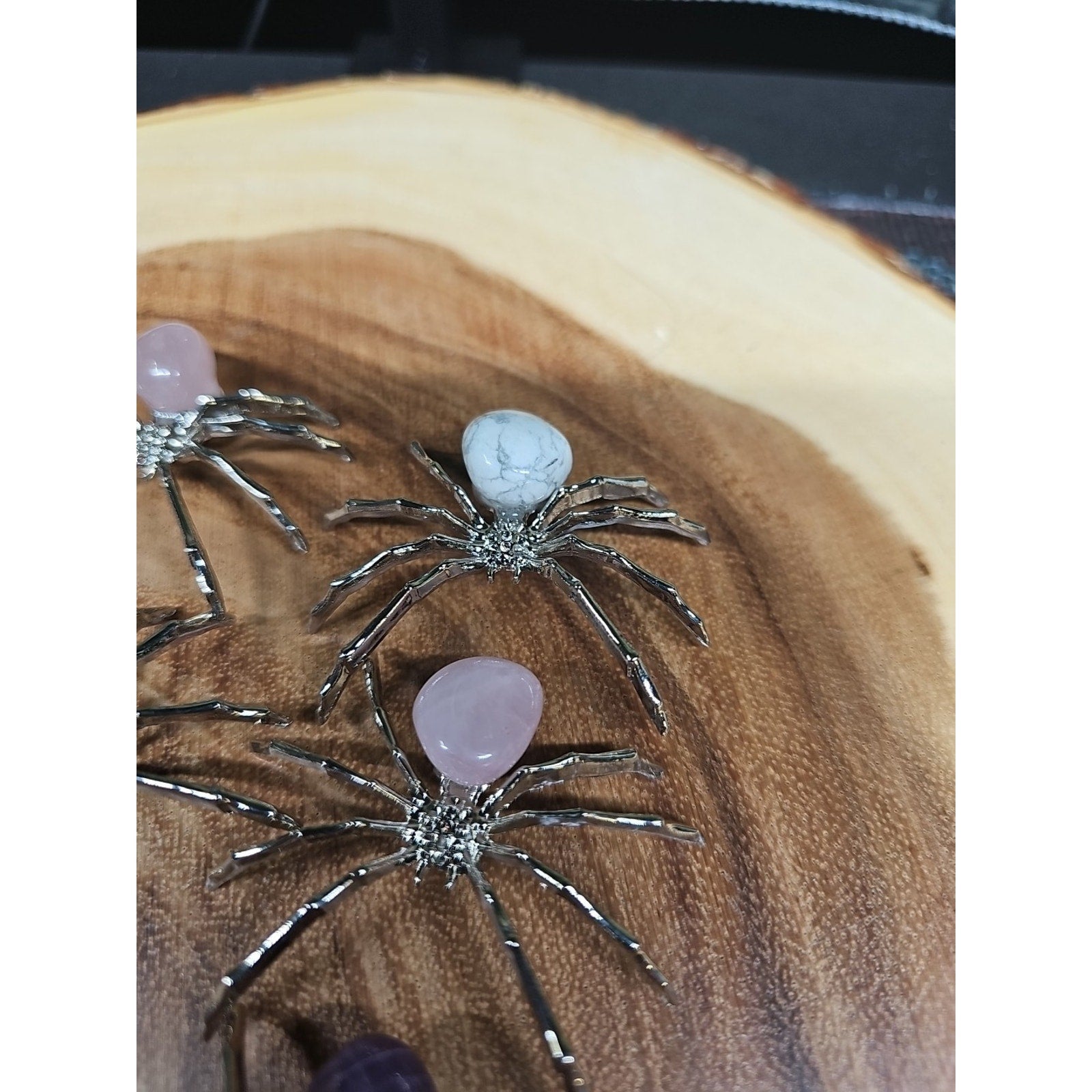 1 Spider Crystal Ramdom Crystal Stone