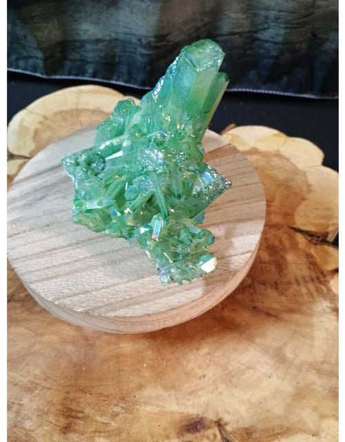 Load image into Gallery viewer, 0.76 Lb Rainbow Aqua Aura Quartz Crystal Cluster Points Titanium Coating
