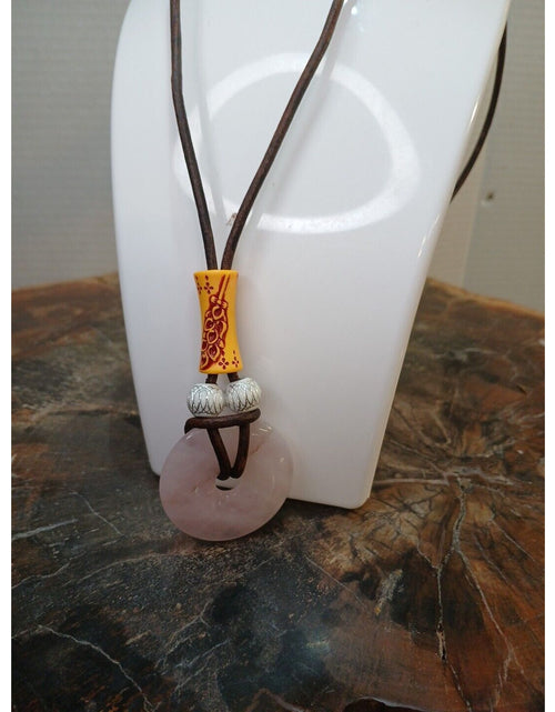 Load image into Gallery viewer, ROSE QUARTZ PENDANT NECKLACE
