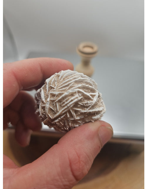 Load image into Gallery viewer, Desert Rose Crystal Stone W/stand 71grams
