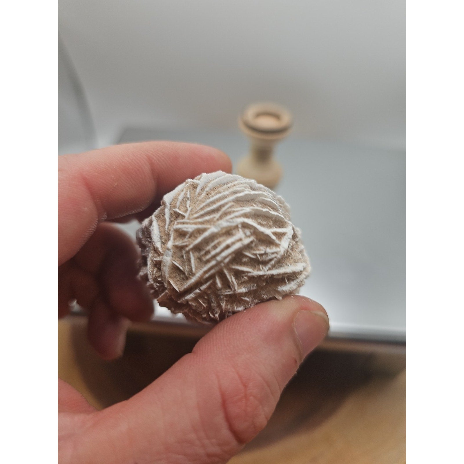 Desert Rose Crystal Stone W/stand 71grams