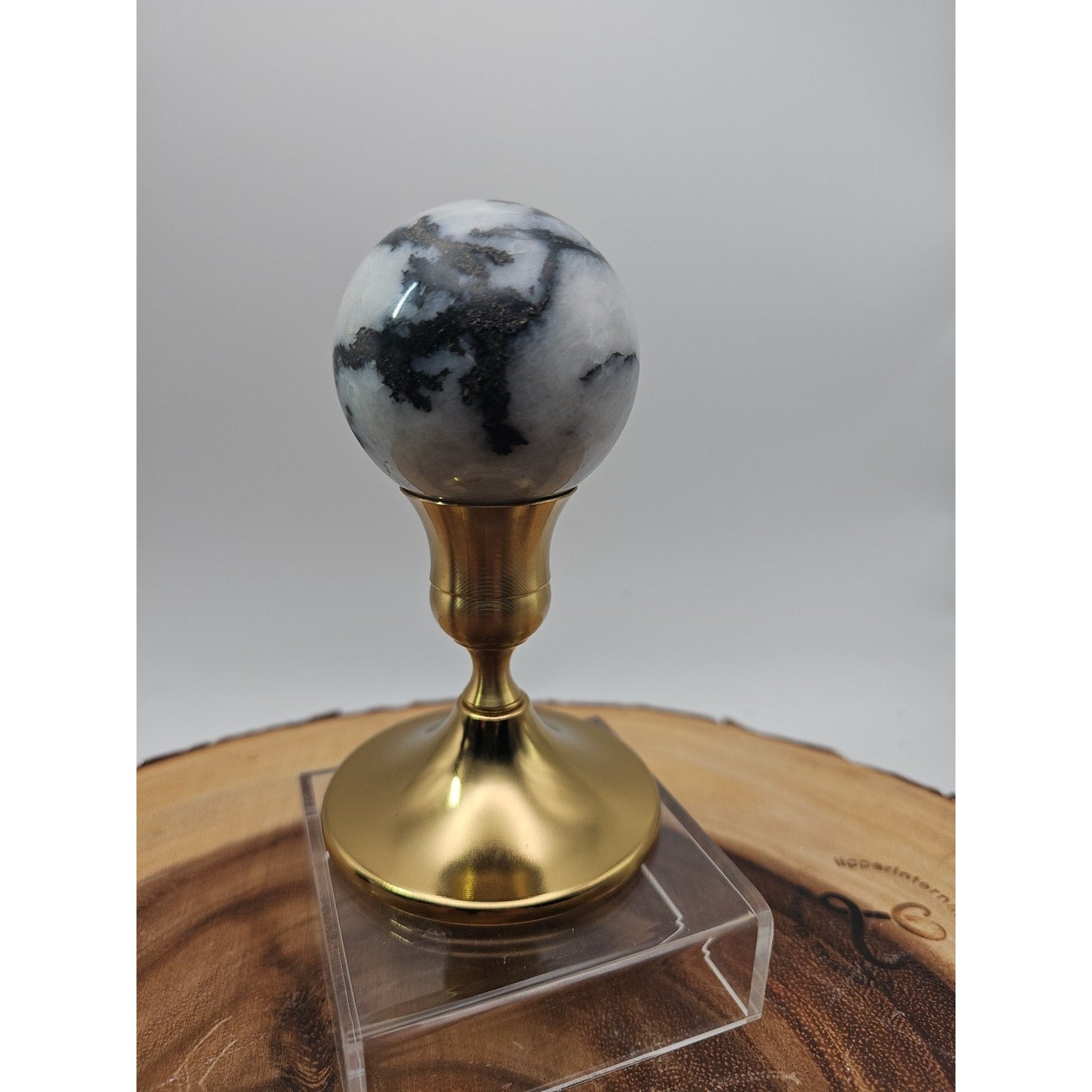 Tree Agate .53lb 53mm W/stand