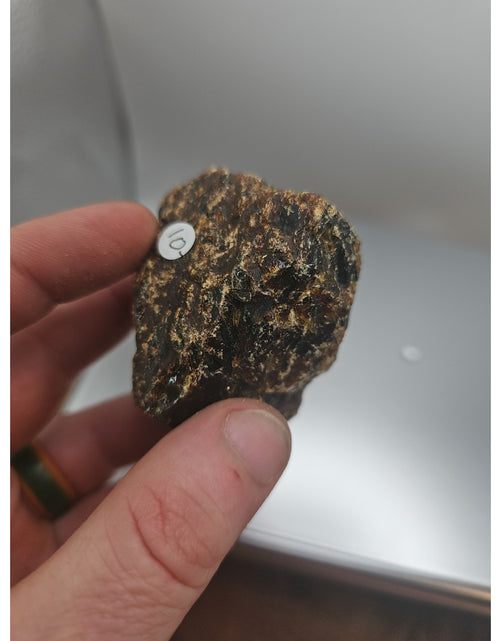 Load image into Gallery viewer, Amber Stone 2pcs
