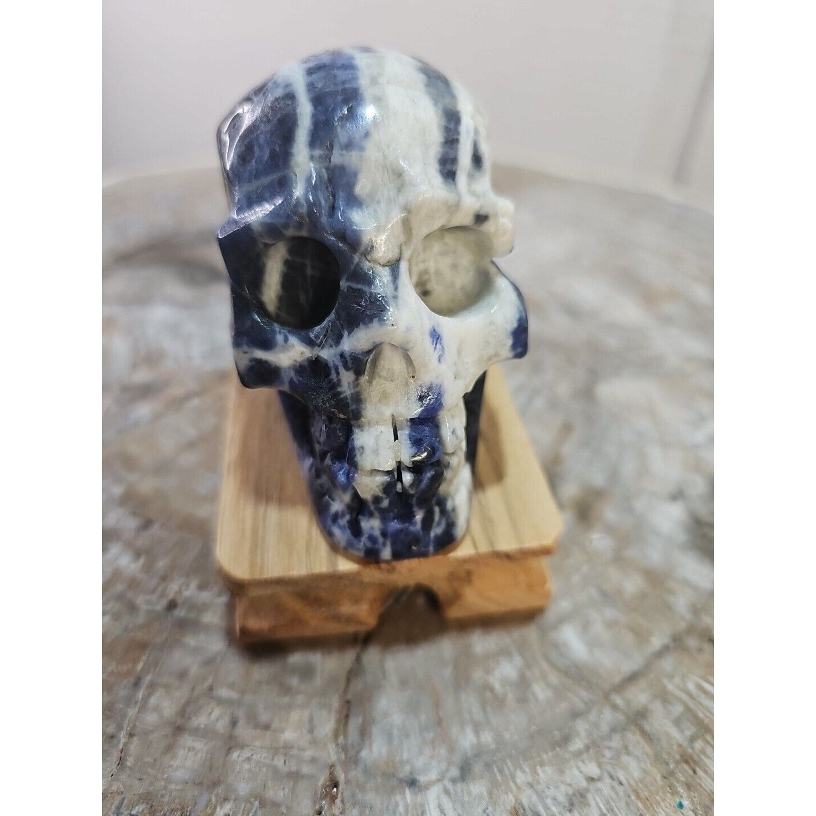 356G Natural Blue stripe quartz hand Carved skull crystal healing