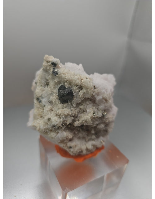 Load image into Gallery viewer, Mangano Calcite Peru 121grams
