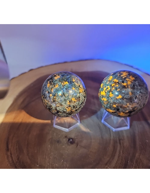 Load image into Gallery viewer, Yooperlite Stone Sphere 55mm 1 Each

