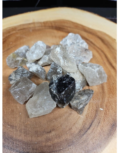 Load image into Gallery viewer, Smoky Quartz Crystal .75lbs 18pcs
