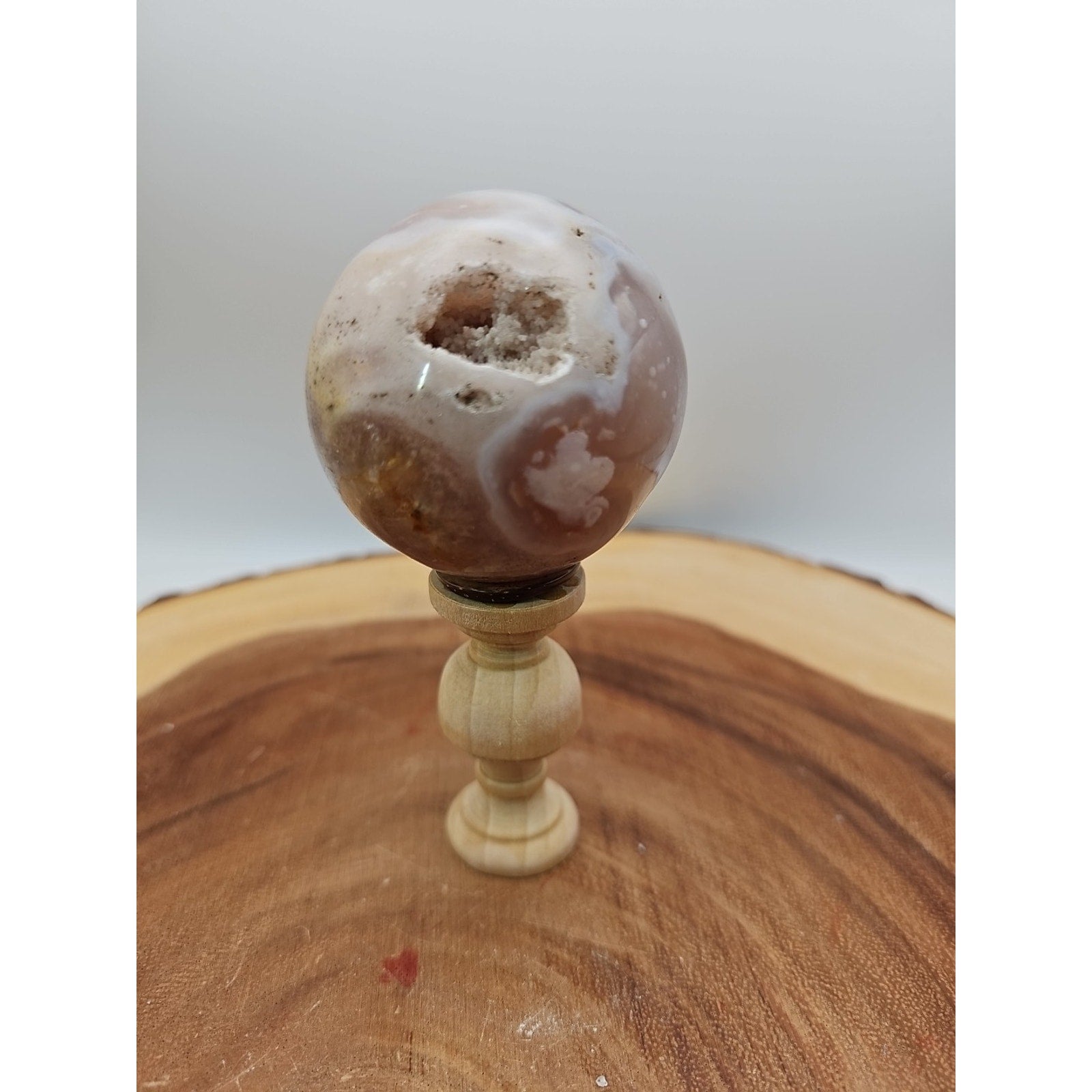 Flower agate sphere .59lbs W/stand
