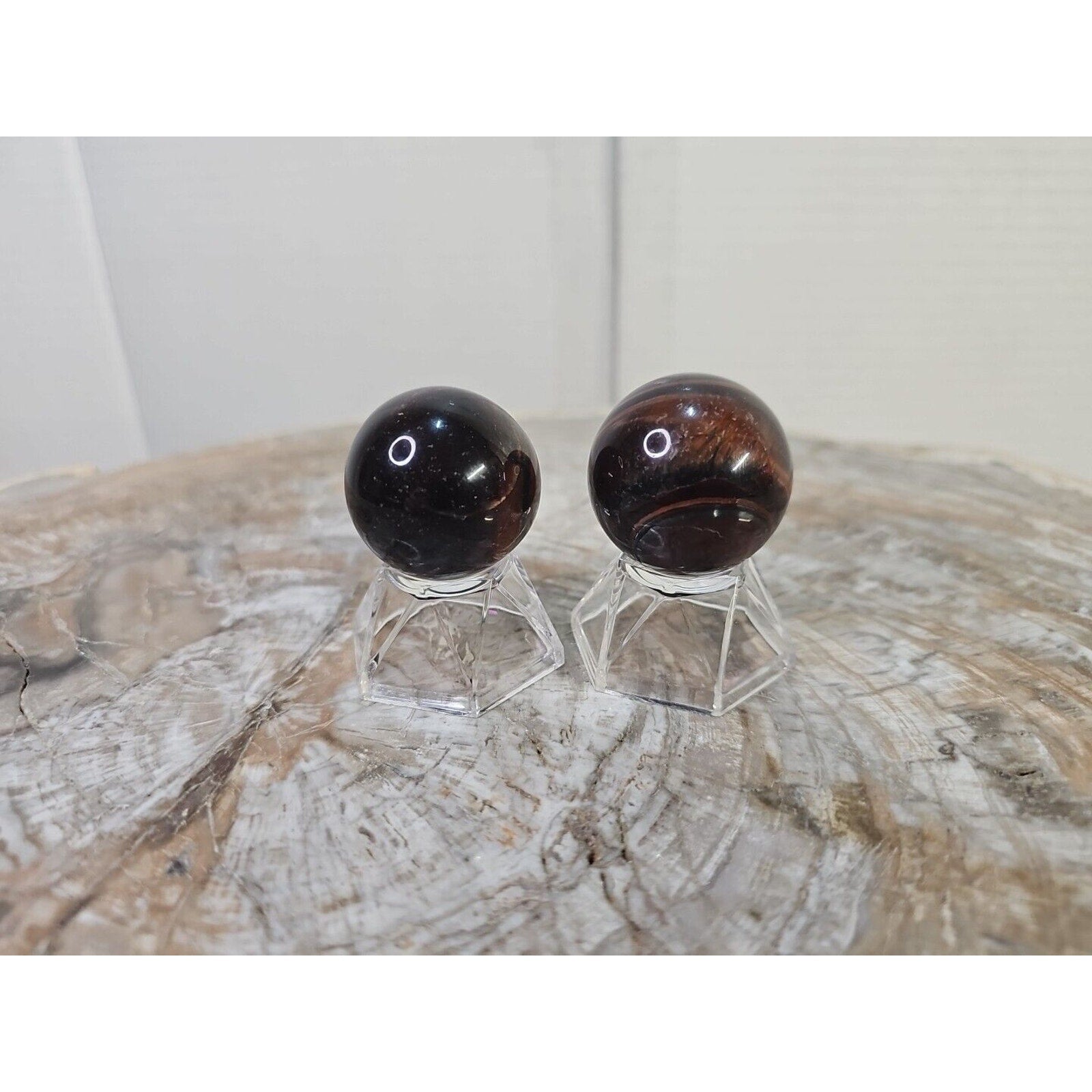 2Pcs Natural Red Tiger Eye Quartz Crystal Sphere Ball Polished Healing 30-34mm