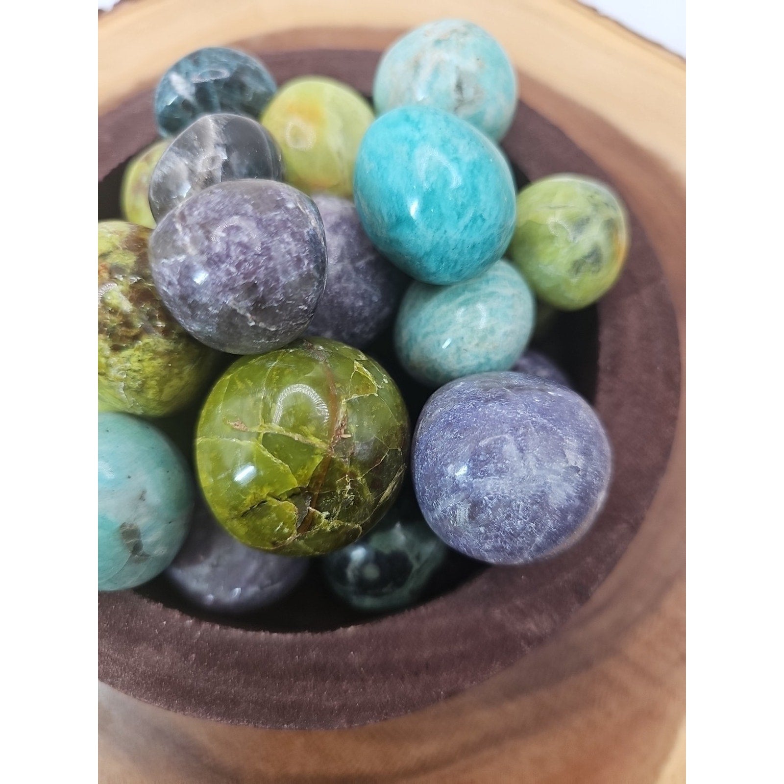 Ocean Jasper Spheres In Bowl 2lbs Of Stones