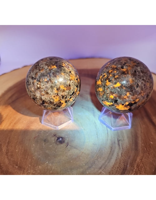 Load image into Gallery viewer, Yooperlite Stone Sphere 55mm 1 Each
