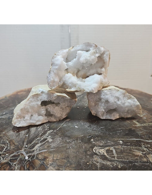 Load image into Gallery viewer, 3pcs 1.85lbs Geode Crystal Moroccan Quartz
