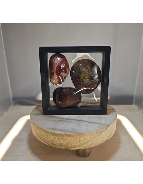 Load image into Gallery viewer, 3 Agate Madagascar Stones
