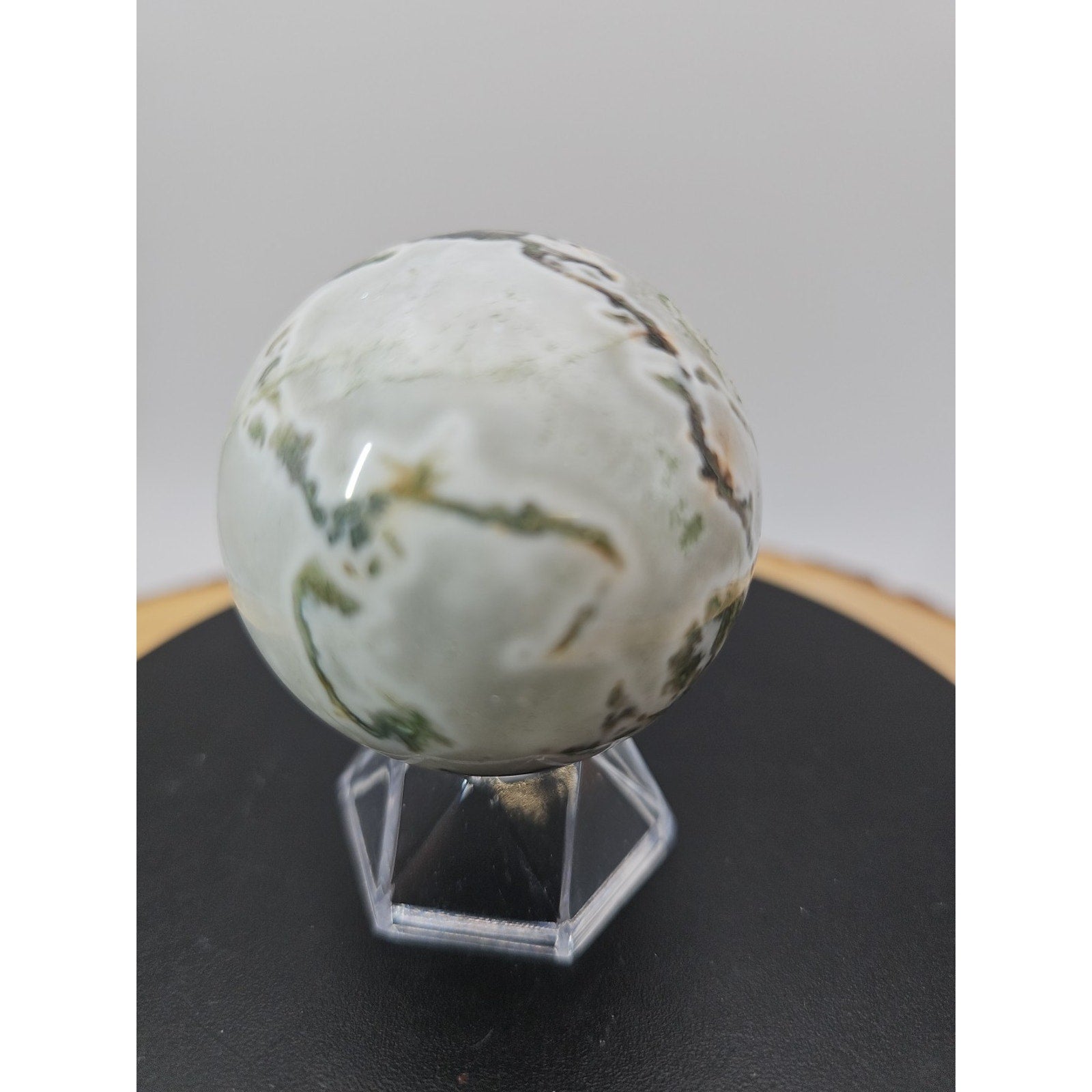 Moss Agate Sphere 187g Wstand 51mm