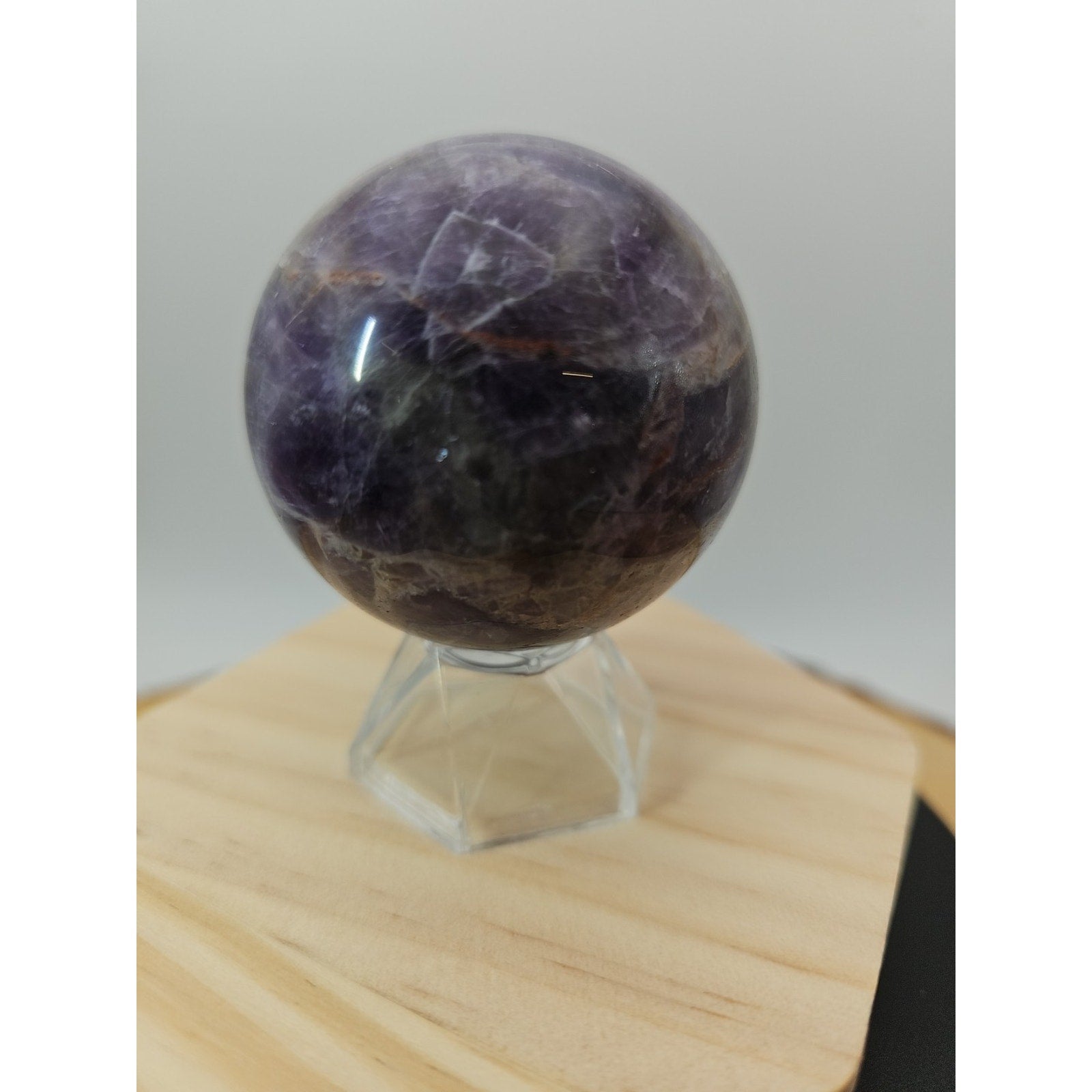 Chevron Amethyst Sphere 250g 56mm