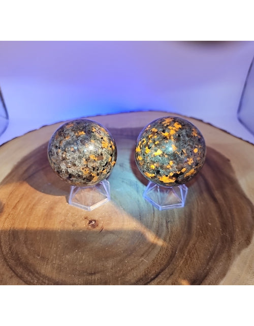 Load image into Gallery viewer, Yooperlite Stone Sphere 55mm 1 Each
