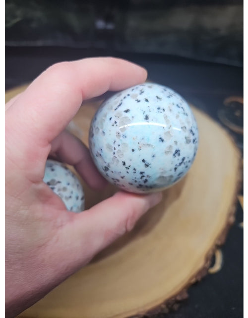 Load image into Gallery viewer, 2Pcs A Set Of Natural Quartz Crystal Jasper Sphere Ball Polished 50-60mm &amp;stand
